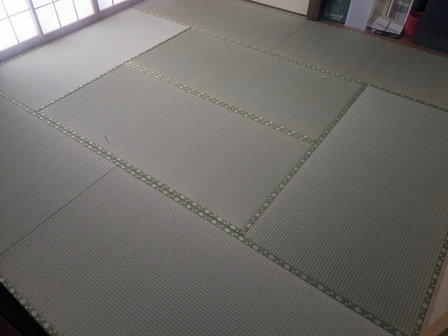 田原本町新町&nbsp;８畳間(関東間サイズ)畳新調入れ替え